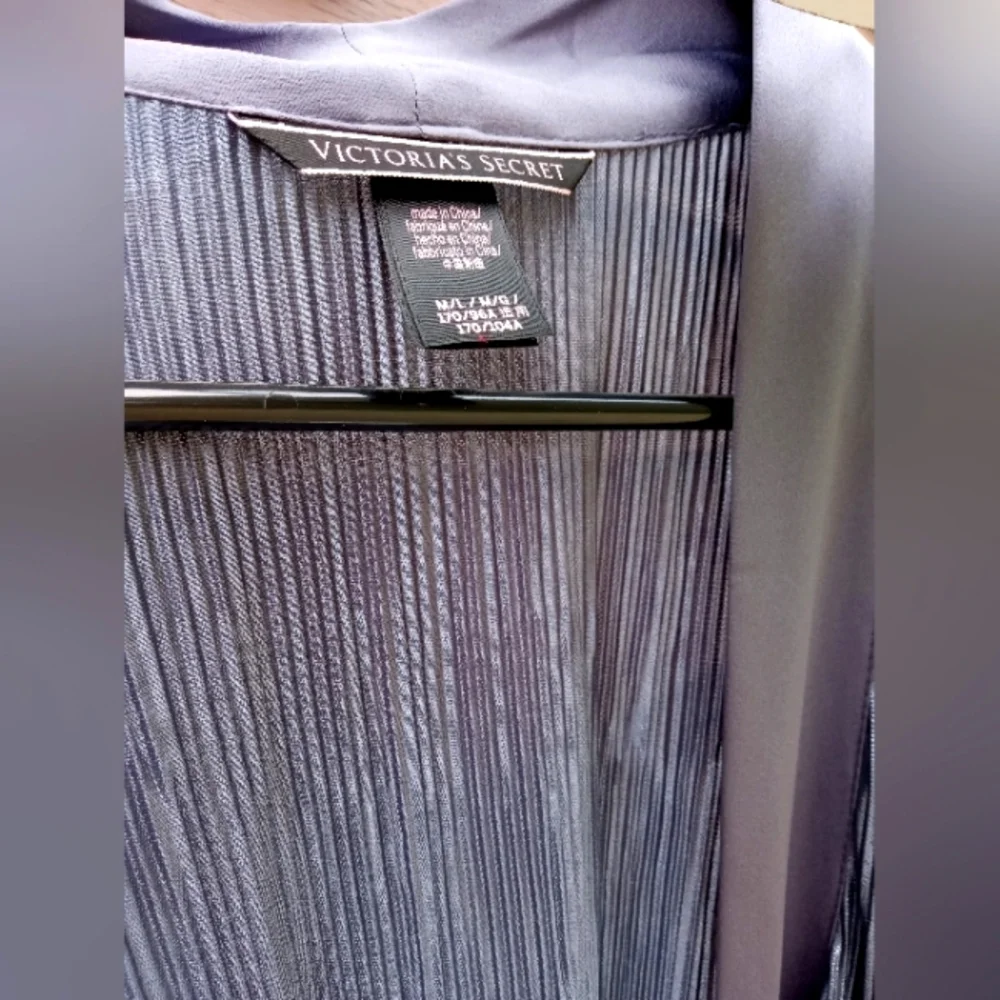 Victoria Secret Robe - Picture 5 of 5